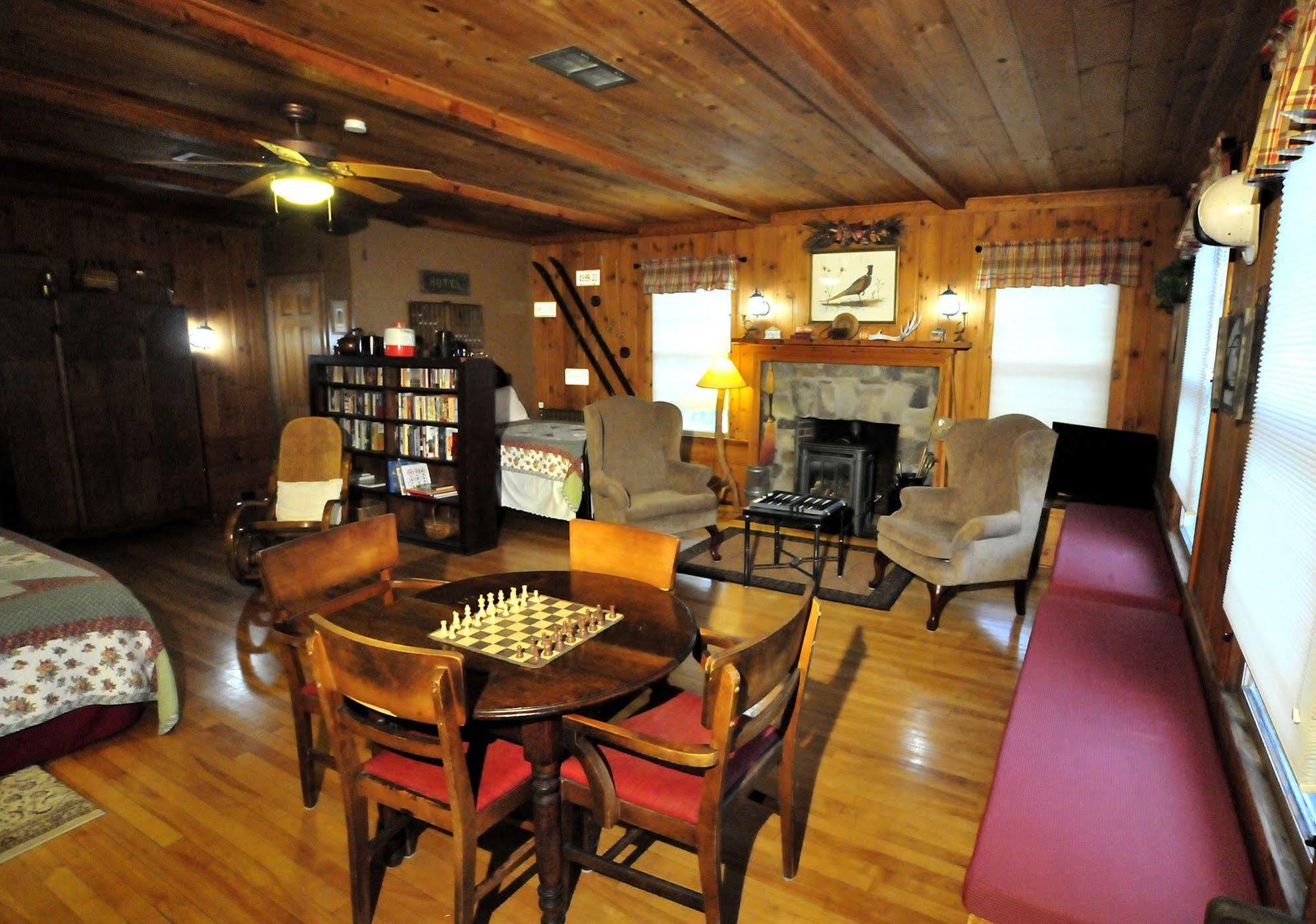 דקסטר The Brewster Inn מראה חיצוני תמונה